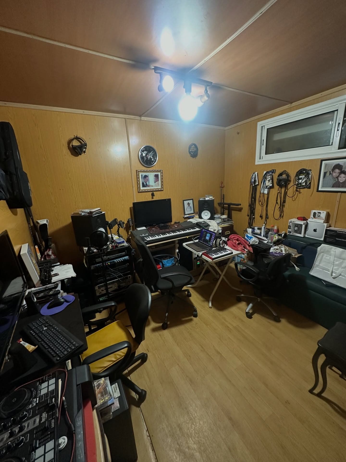 Atmosphère lumière rouge studio